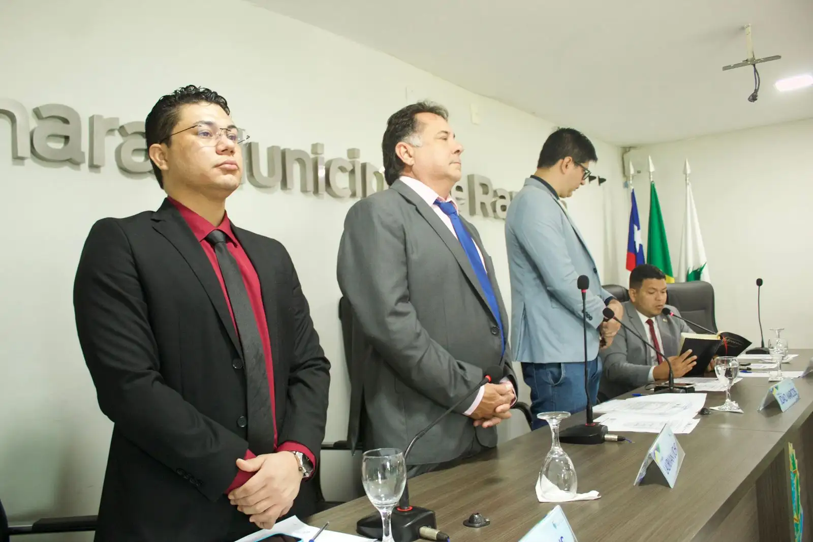 Câmara de Raposa aprecia reajuste do Legislativo, concede títulos e avança em demandas de infraestrutura