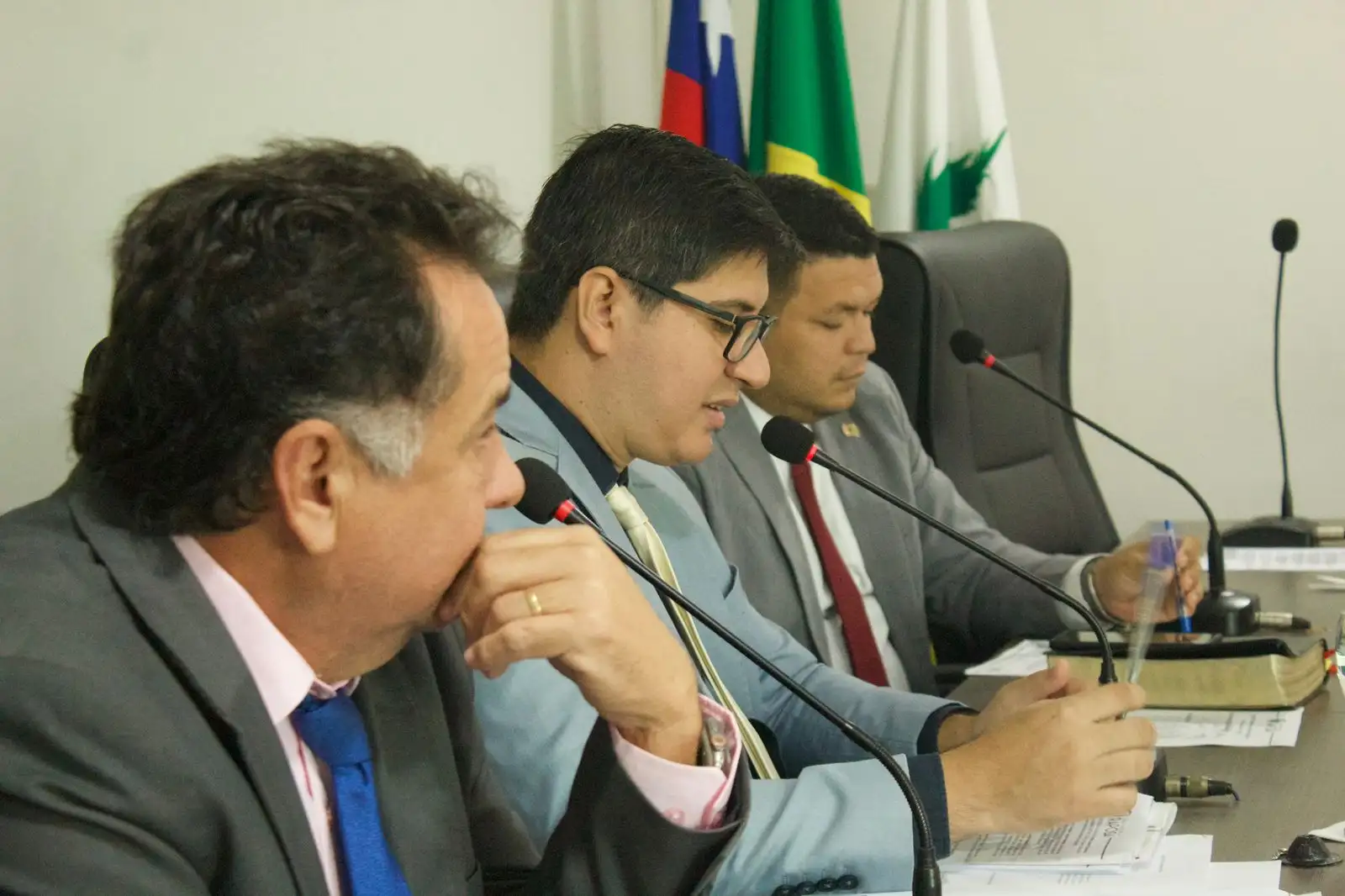 Foto 4 – Câmara de Raposa aprecia reajuste do Legislativo, concede títulos e avança em demandas de infraestrutura
