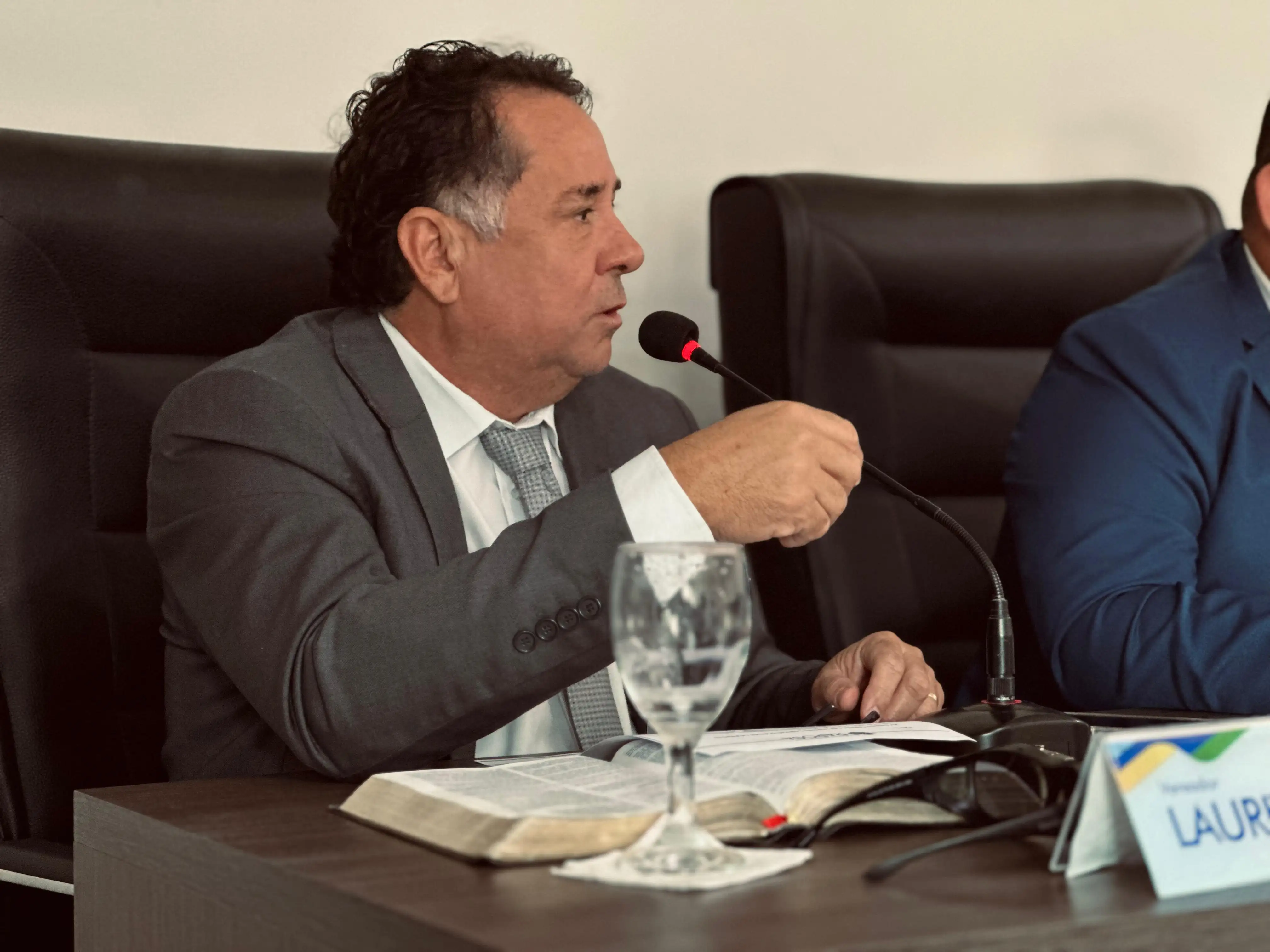 Foto 2 – Câmara Municipal de Raposa realiza sessão ordinária com foco em melhorias para o Município